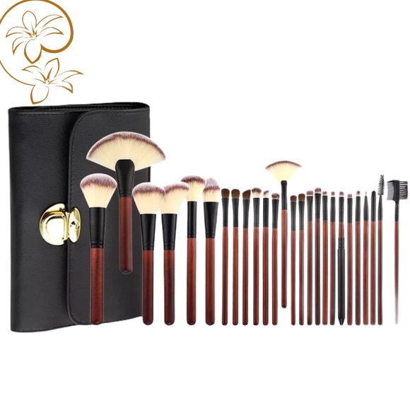 Other - Profesional High Quality 26 Pcs Make Up Brush Set